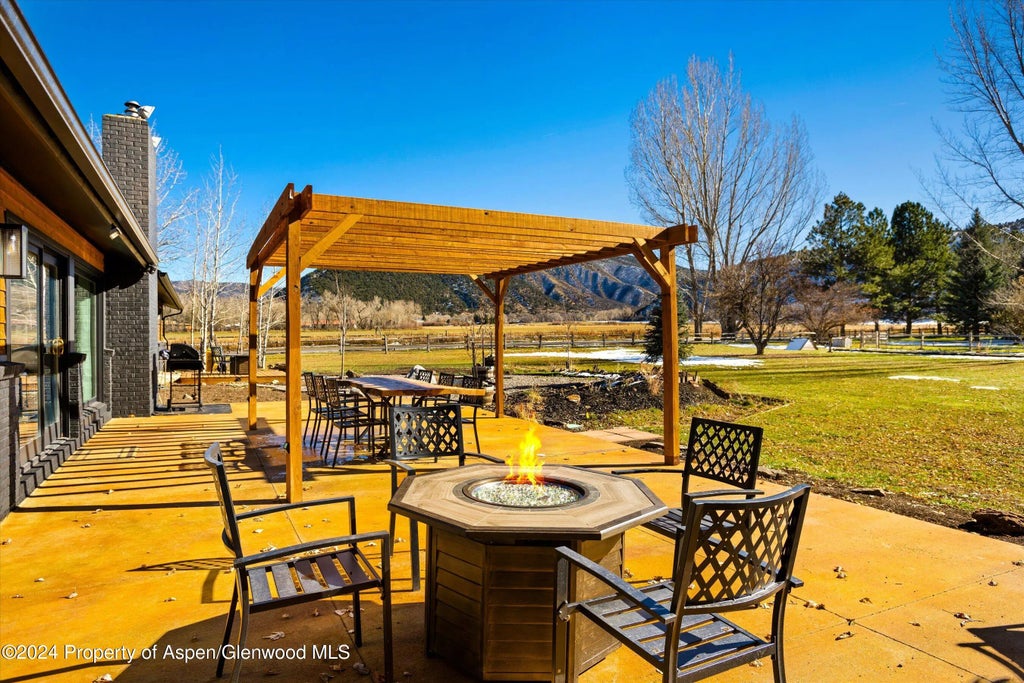 22 of 42 - 24 Cherry Lane, Emma, CO