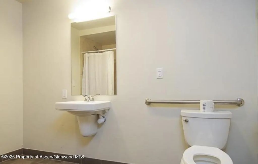 17 of 18 - 625 E Main Street 204, Aspen, CO