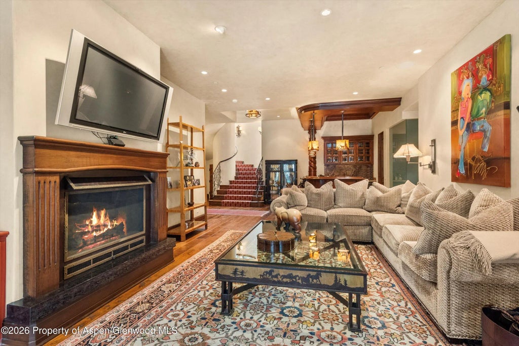 18 of 57 - 43001 E Highway 82, Aspen, CO