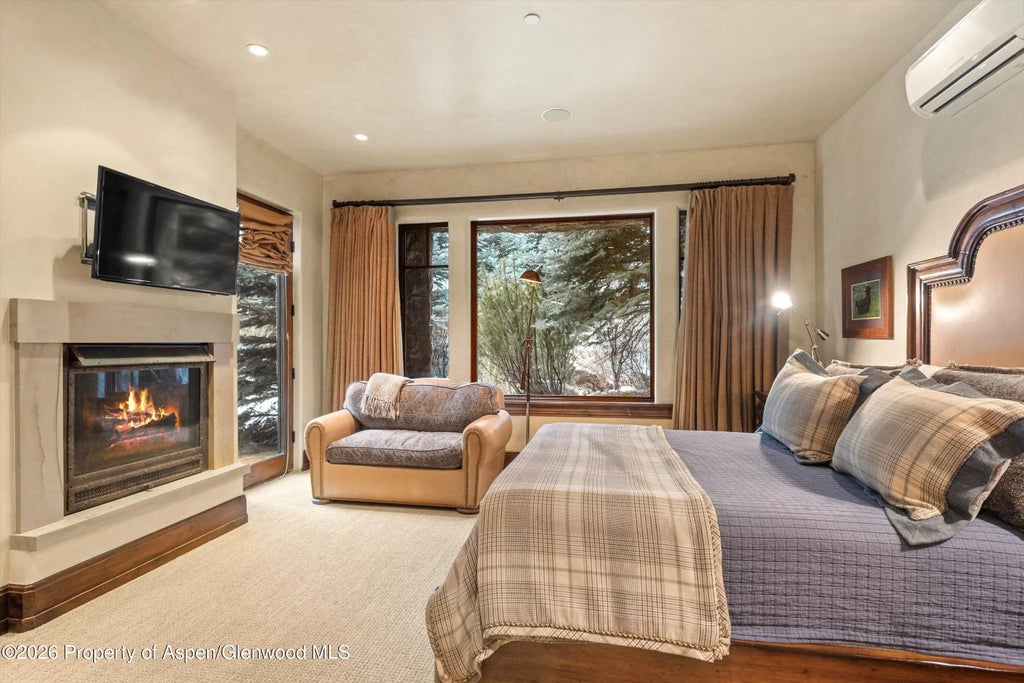 22 of 57 - 43001 E Highway 82, Aspen, CO