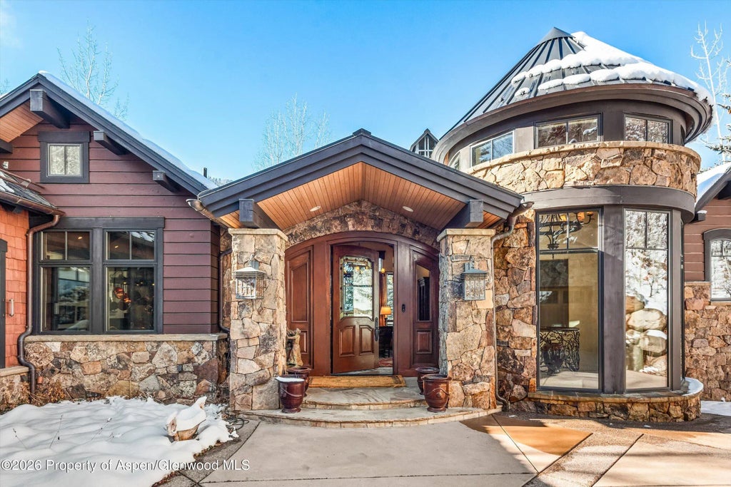 33 of 57 - 43001 E Highway 82, Aspen, CO