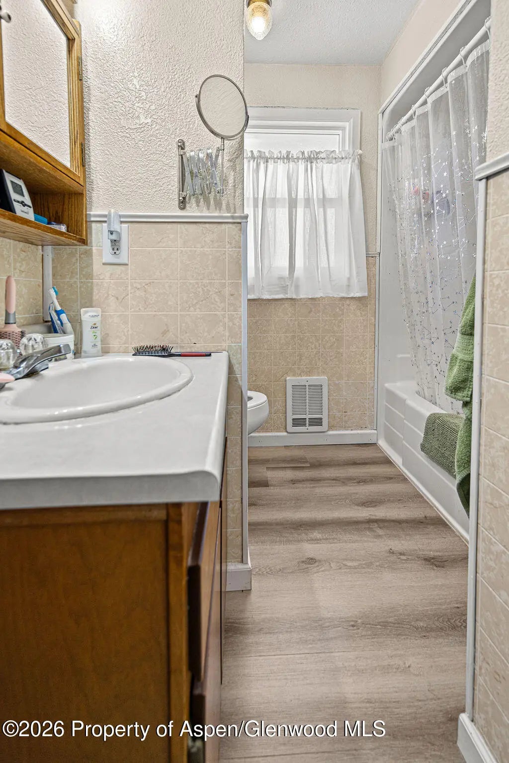 32 of 55 - 886 Washington Street, Craig, CO