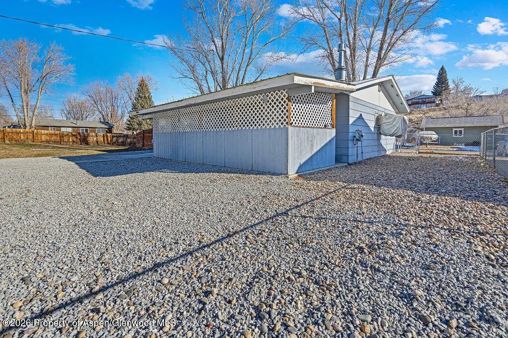 44 of 55 - 886 Washington Street, Craig, CO