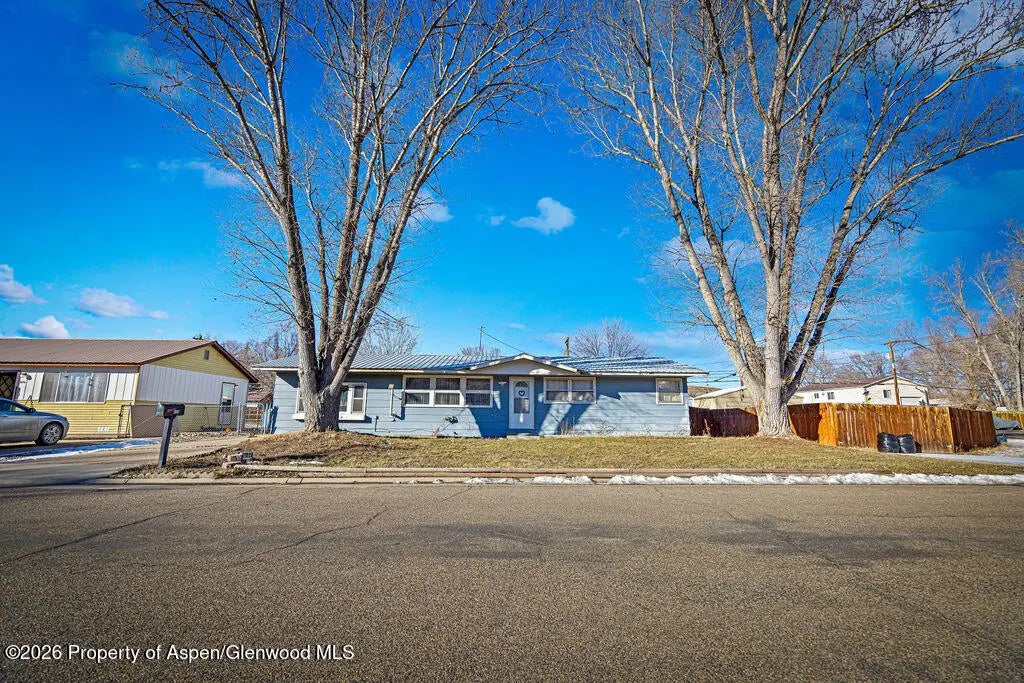 8 of 55 - 886 Washington Street, Craig, CO