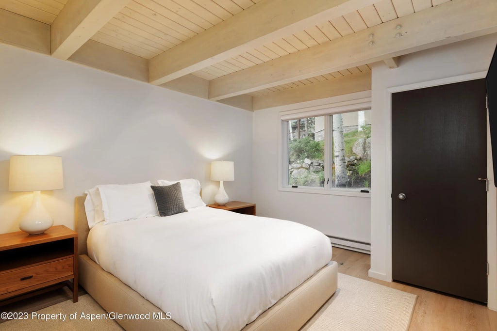 9 of 34 - 810 Ridge Road #6, Snowmass Village, CO