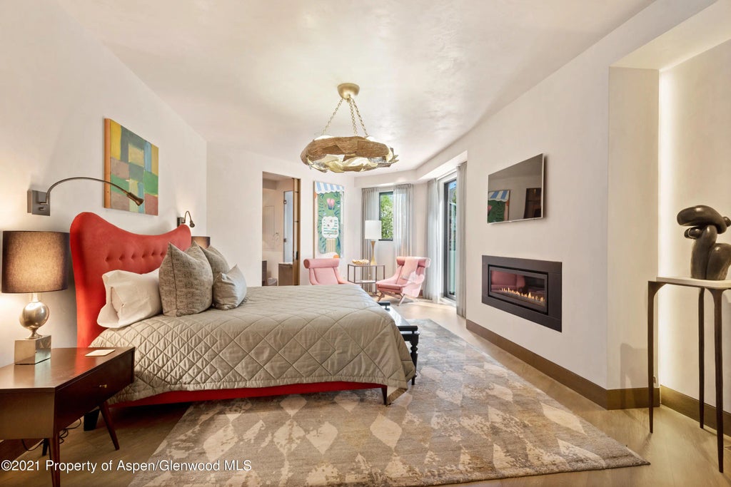 10 of 38 - 727 E Hopkins Avenue A, Aspen, CO