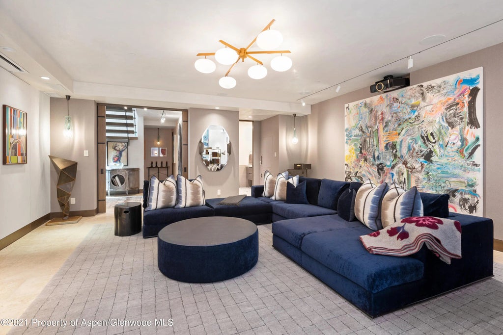 19 of 38 - 727 E Hopkins Avenue A, Aspen, CO