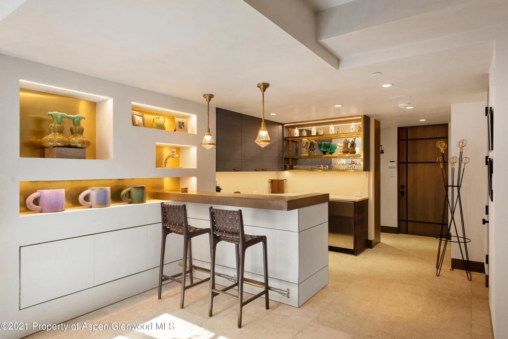 21 of 38 - 727 E Hopkins Avenue A, Aspen, CO