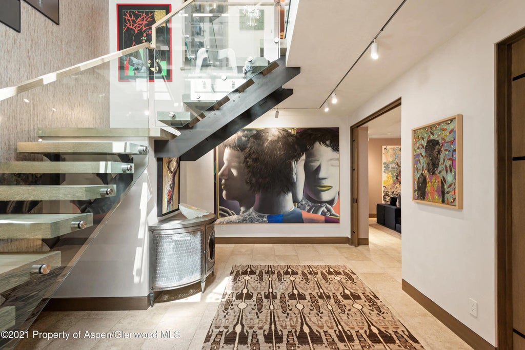 24 of 38 - 727 E Hopkins Avenue A, Aspen, CO