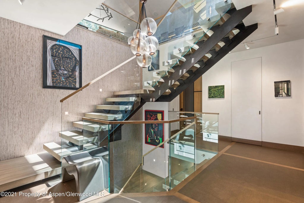 26 of 38 - 727 E Hopkins Avenue A, Aspen, CO