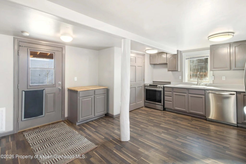 6 of 31 - 434 N Midland Avenue, New Castle, CO