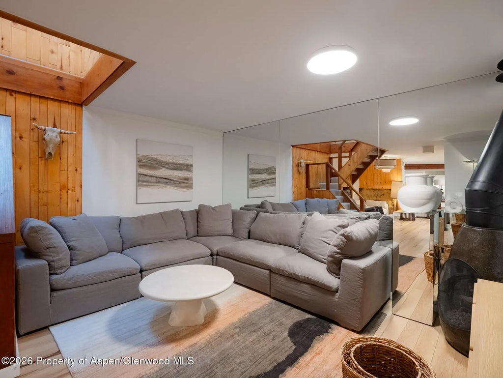 11 of 28 - 107 Aspen Mountain Road 3, Aspen, CO