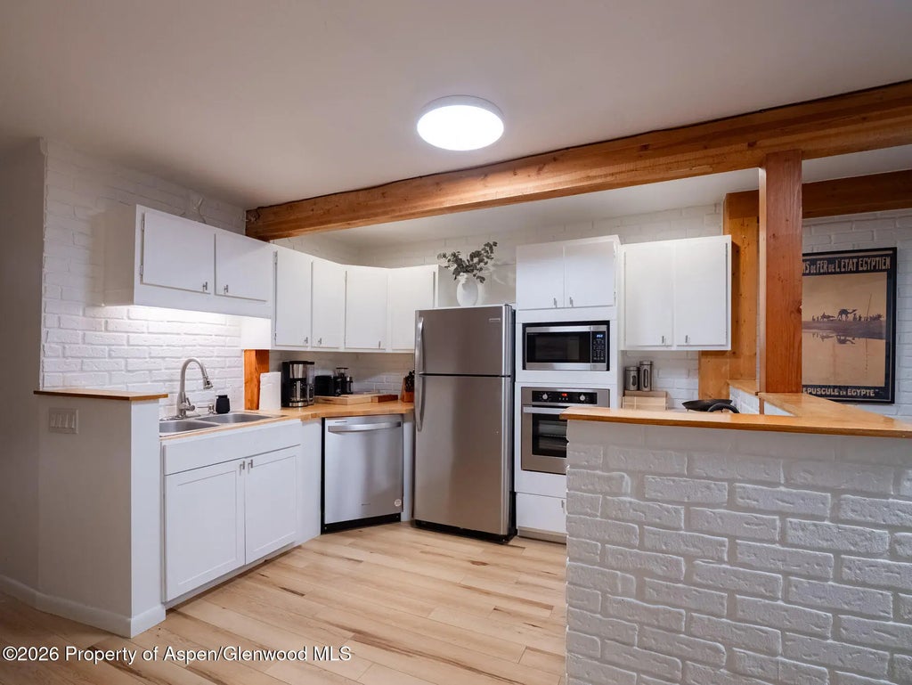 14 of 28 - 107 Aspen Mountain Road 3, Aspen, CO