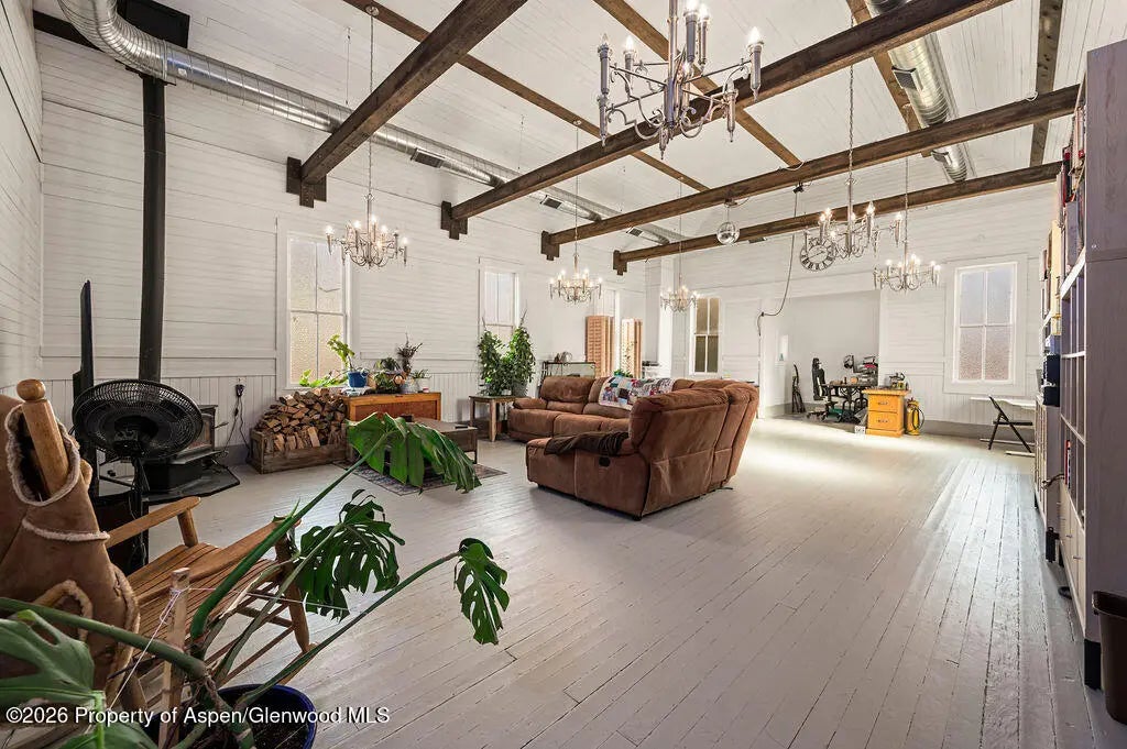 17 of 38 - 581 Denver Avenue, De Beque, CO