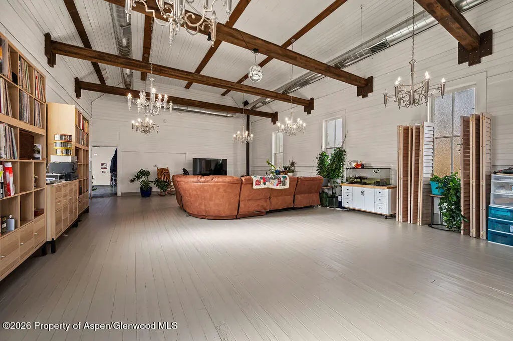 21 of 38 - 581 Denver Avenue, De Beque, CO