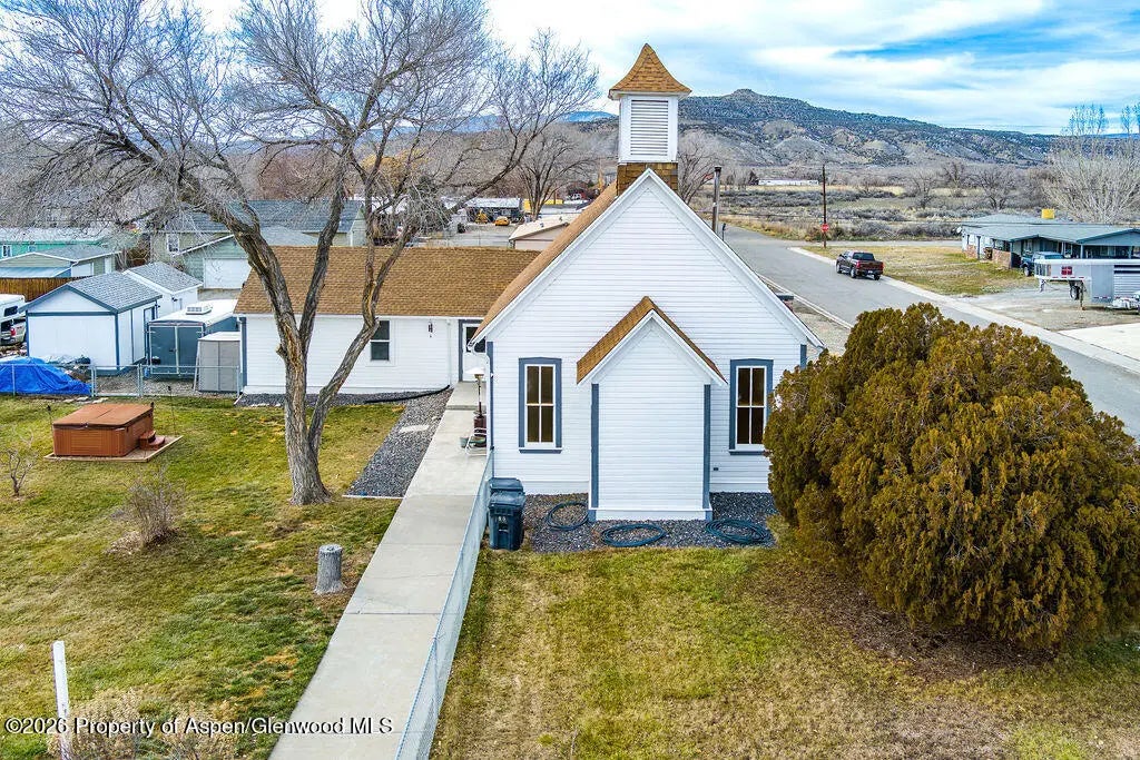 32 of 38 - 581 Denver Avenue, De Beque, CO