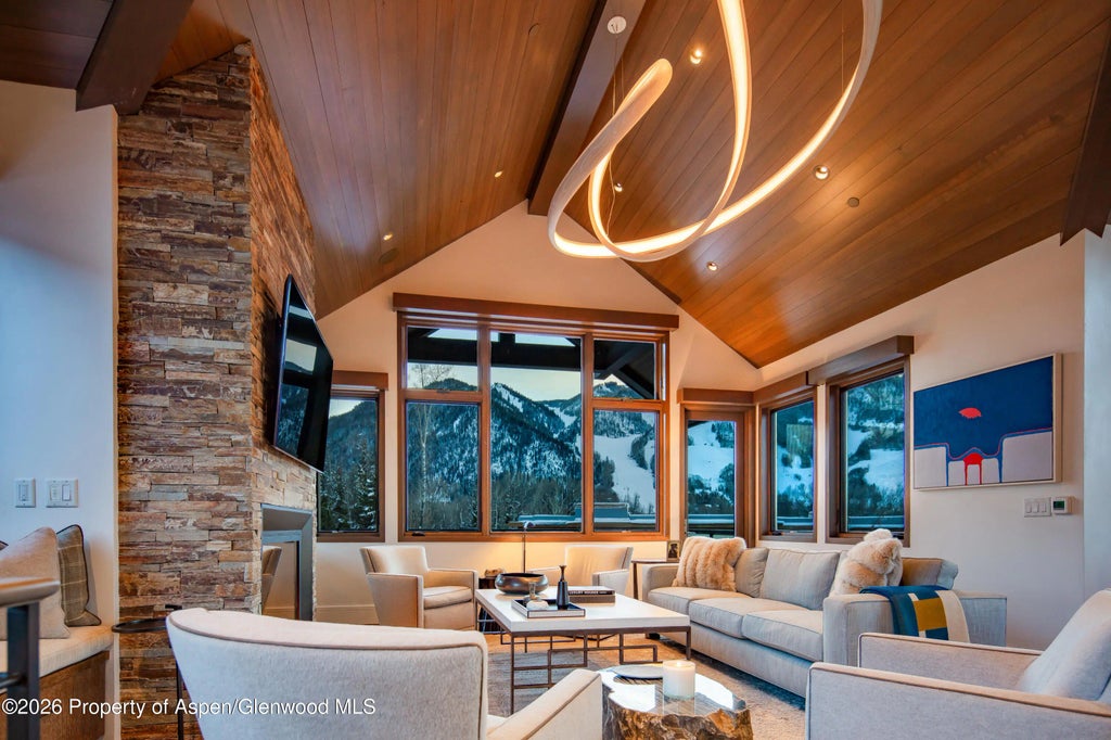 1 of 31 - 523 Walnut Street A, Aspen, CO