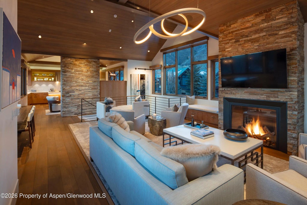 4 of 31 - 523 Walnut Street A, Aspen, CO