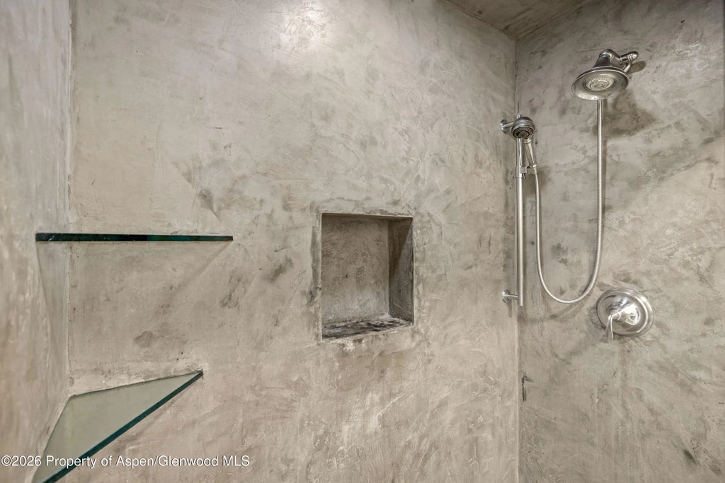 17 of 31 - 204 E Sopris Drive, Basalt, CO