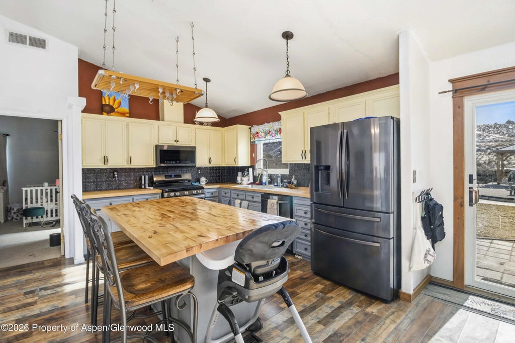 15 of 25 - 160 Mineota Drive, Silt, CO