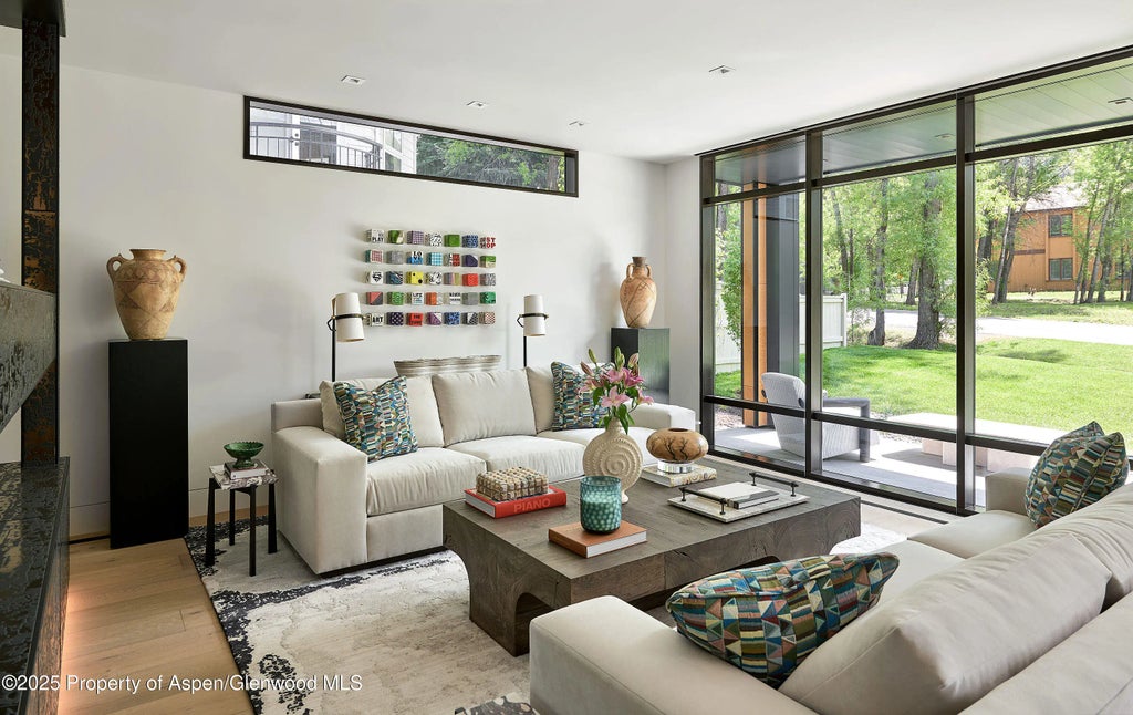 14 of 51 - 810 W Smuggler Street, Aspen, CO