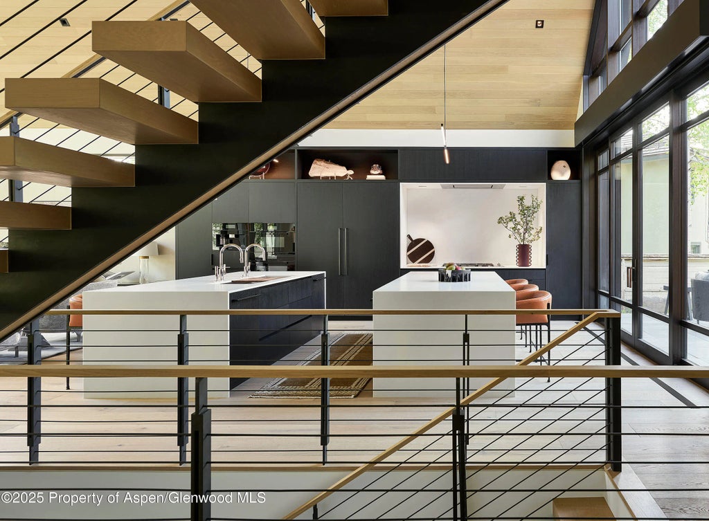 18 of 51 - 810 W Smuggler Street, Aspen, CO