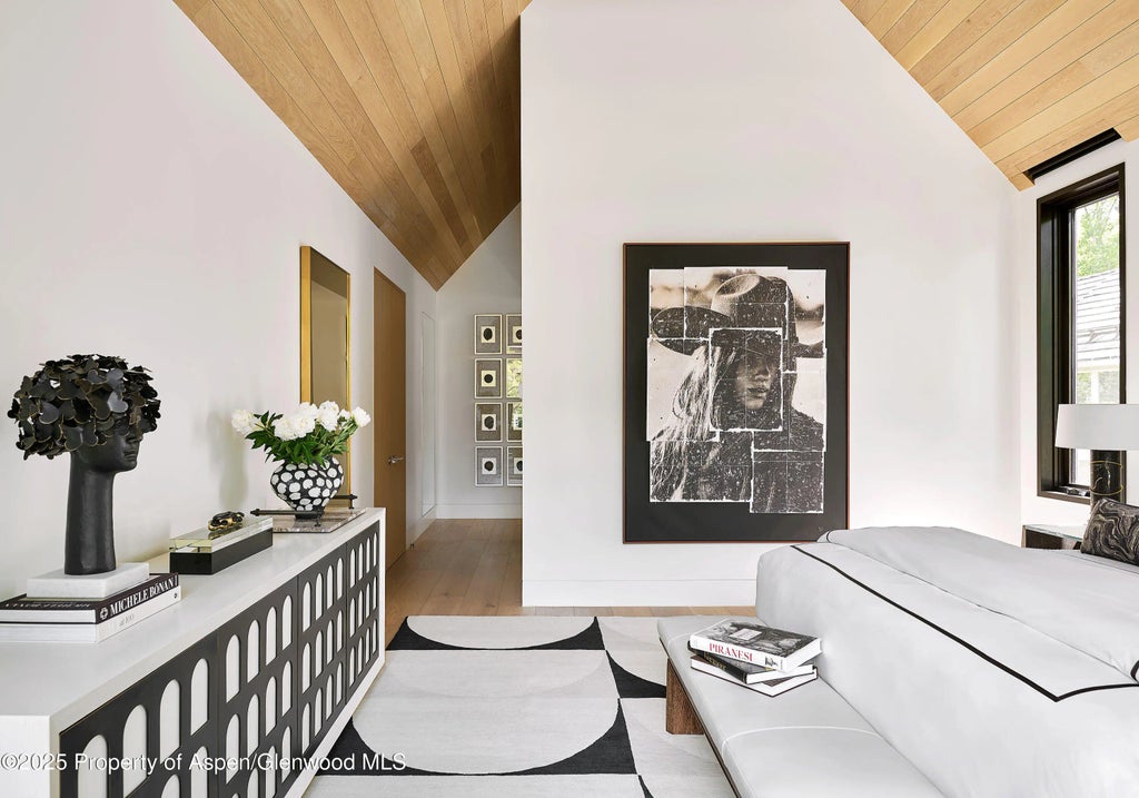 23 of 51 - 810 W Smuggler Street, Aspen, CO