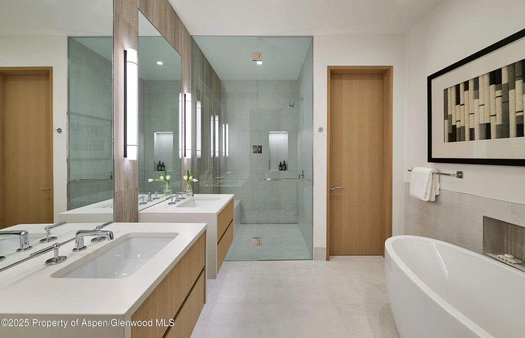 43 of 51 - 810 W Smuggler Street, Aspen, CO