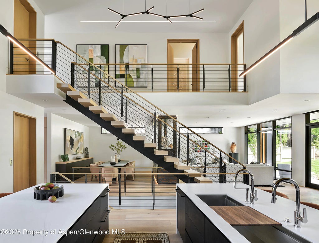 7 of 51 - 810 W Smuggler Street, Aspen, CO