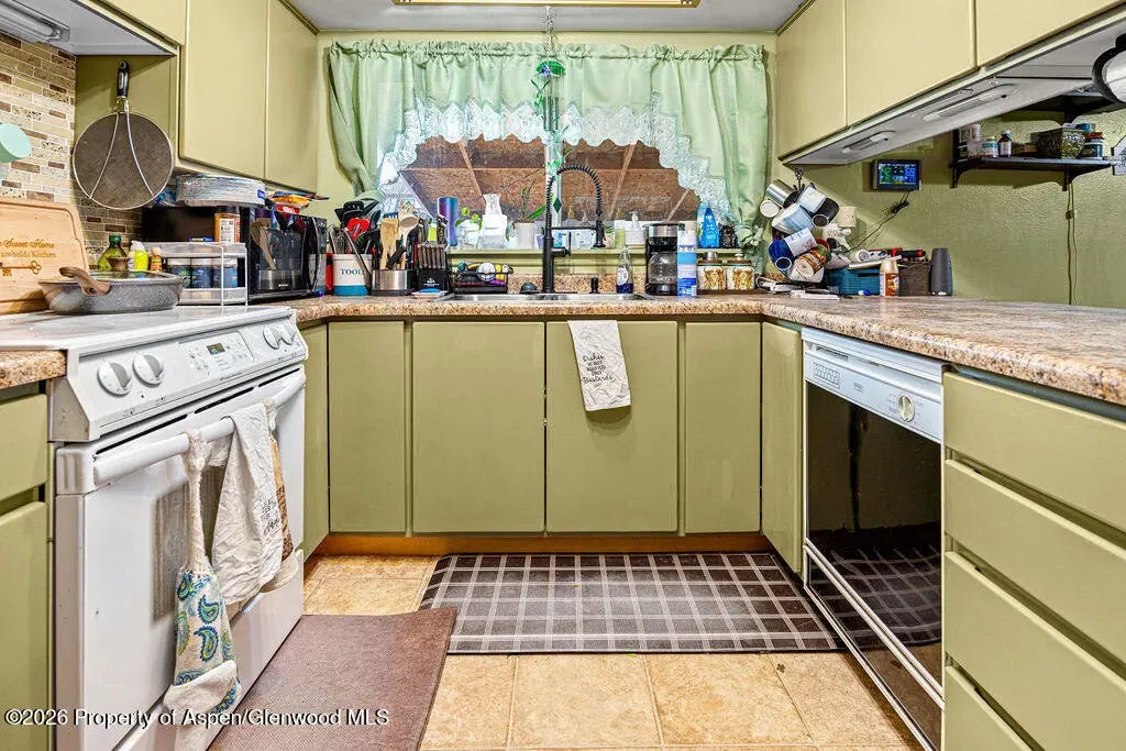 6 of 34 - 1240 Barclay Street, Craig, CO