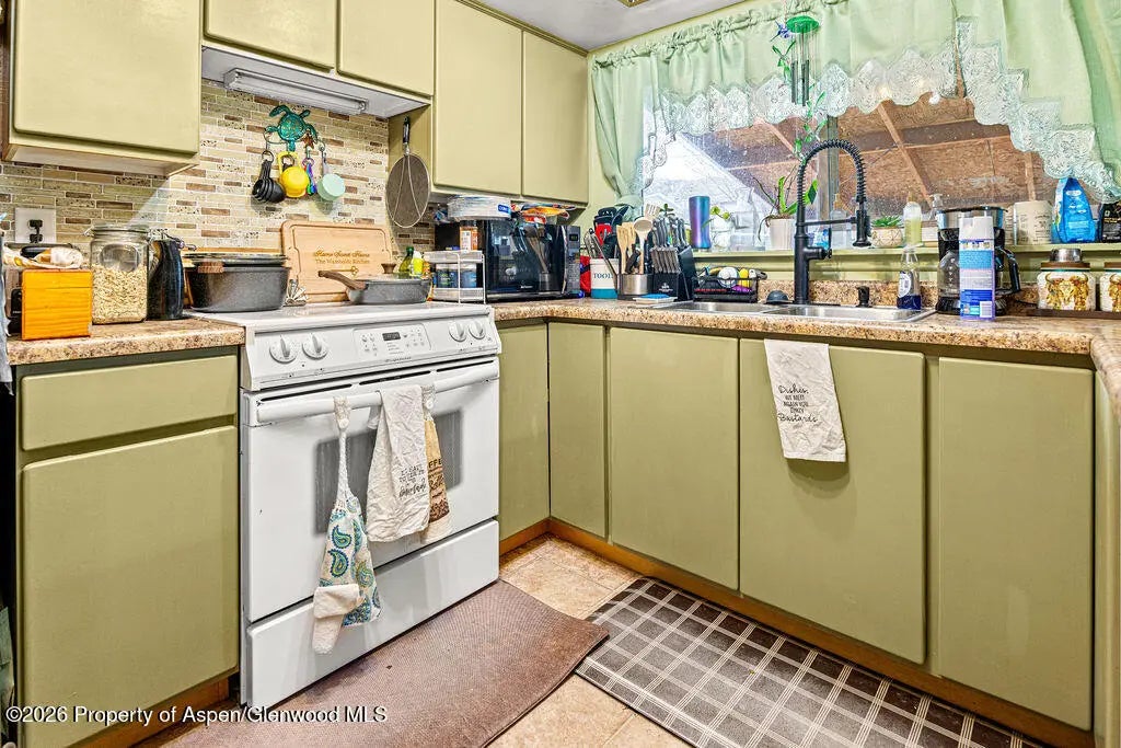 7 of 34 - 1240 Barclay Street, Craig, CO