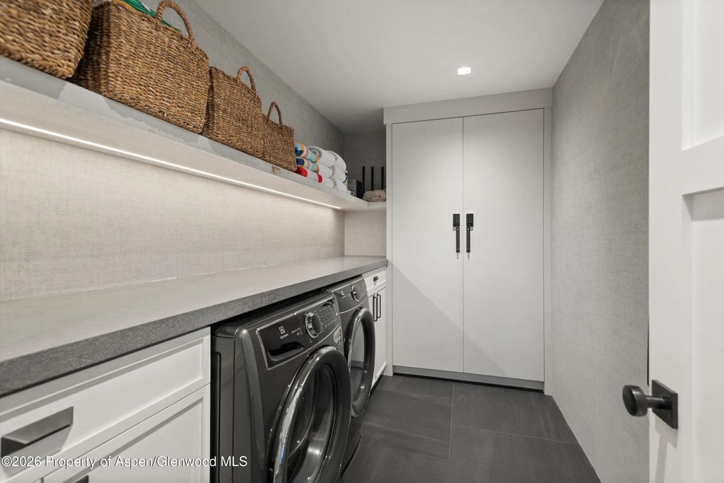 35 of 53 - 1271 Ute Avenue, Aspen, CO