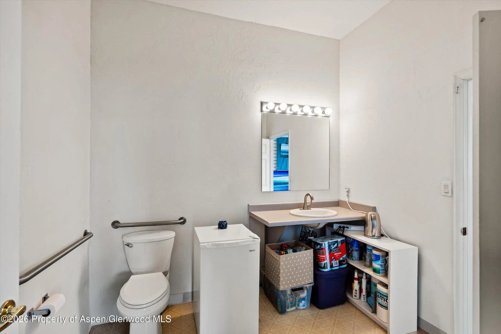 13 of 14 - 1370 Main Street, Carbondale, CO