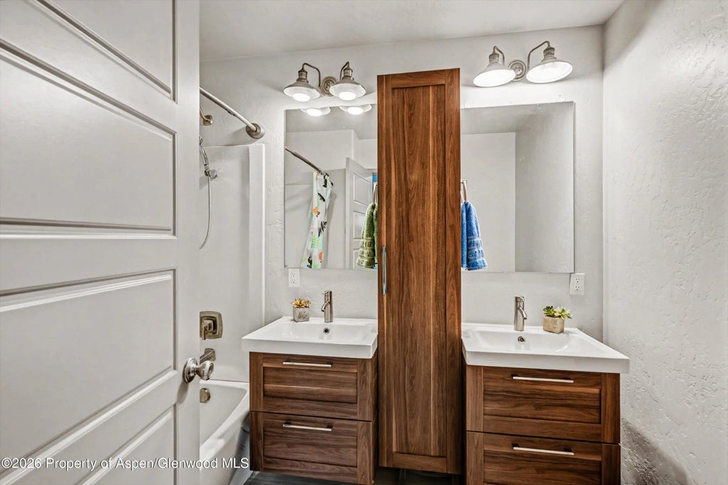 8 of 19 - 1365 Ballard Avenue, Silt, CO