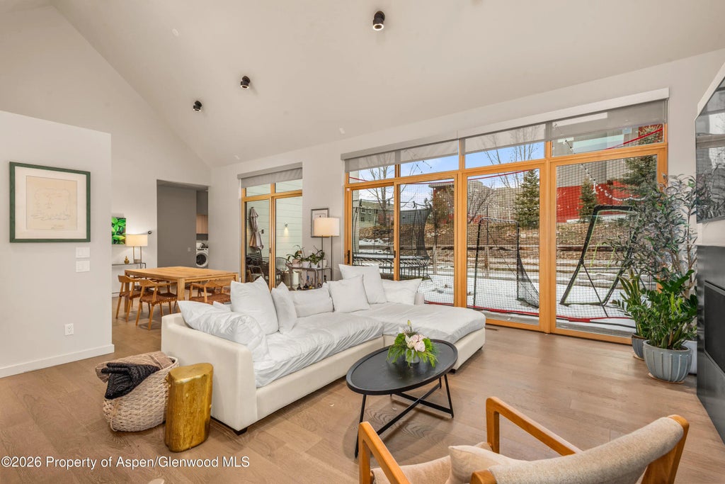 7 of 33 - 113 Valley Court, Basalt, CO