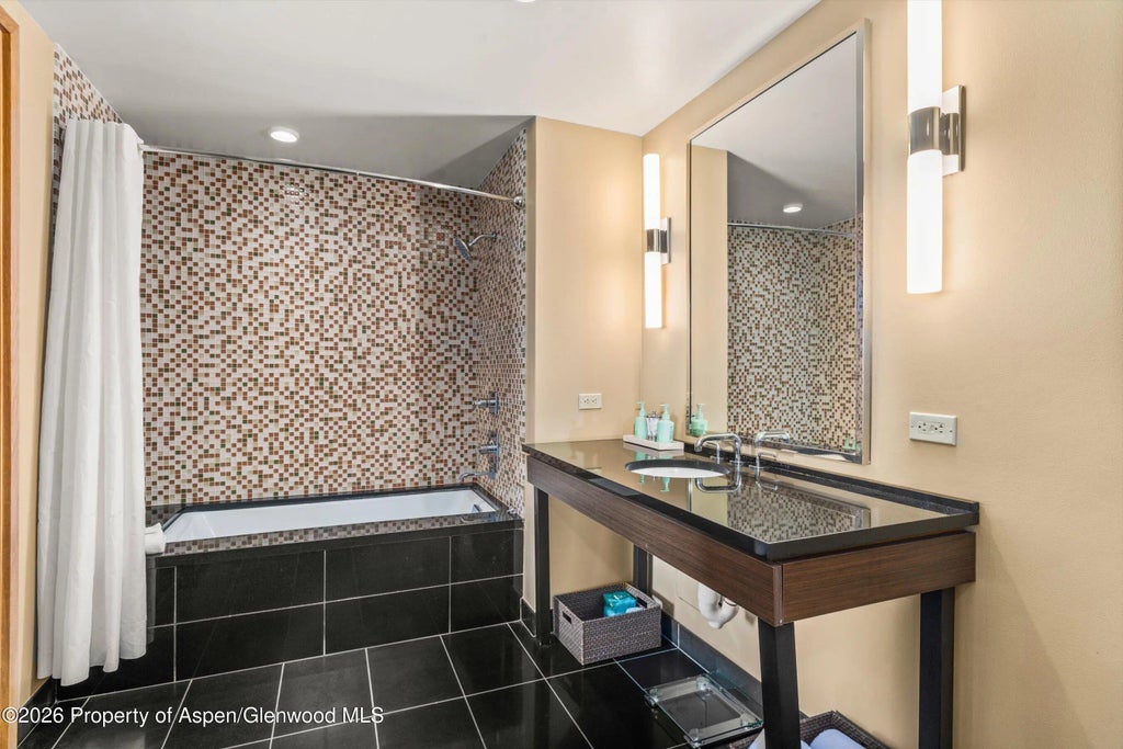 10 of 12 - 130 Wood Road 716, Snowmass Village, CO