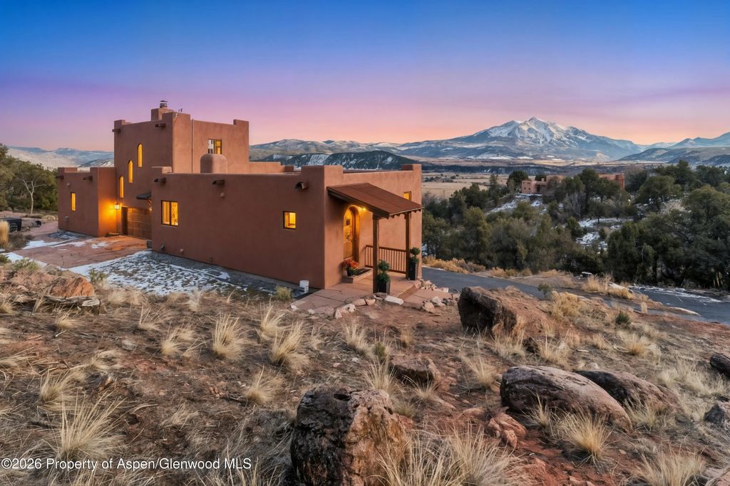 328 Los Adobes Drive, Carbondale