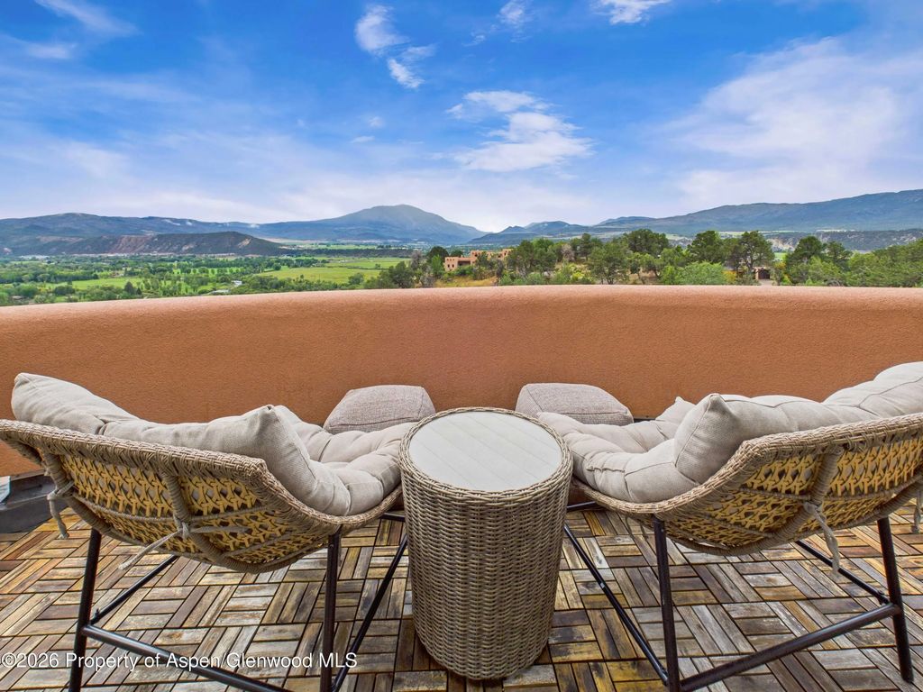 38 of 47 - 328 Los Adobes Drive, Carbondale, CO
