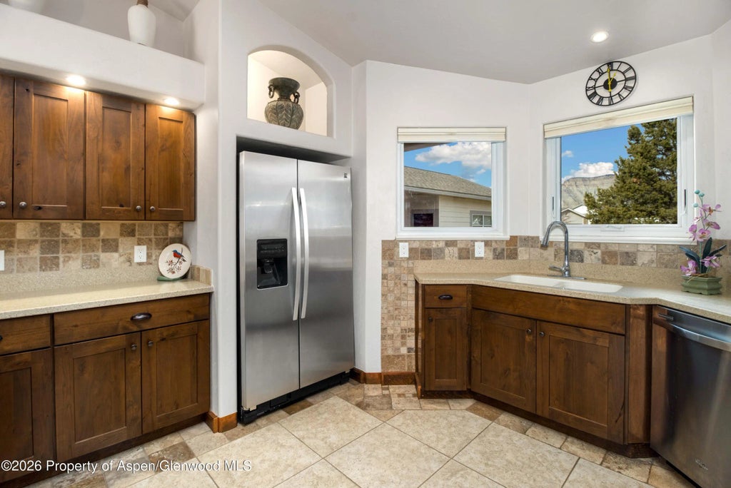 6 of 21 - 25 W Ridge Court, Parachute, CO