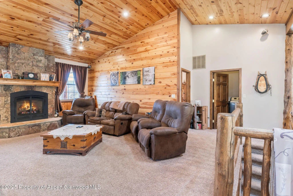 18 of 85 - 3692 County Road 7, Craig, CO