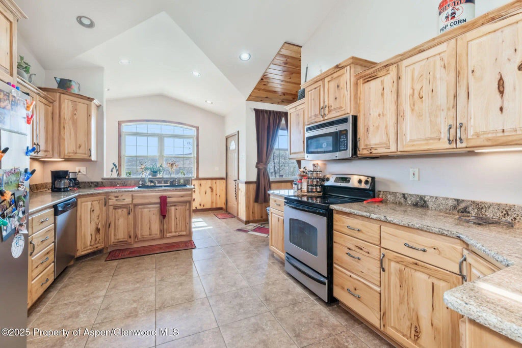 9 of 85 - 3692 County Road 7, Craig, CO