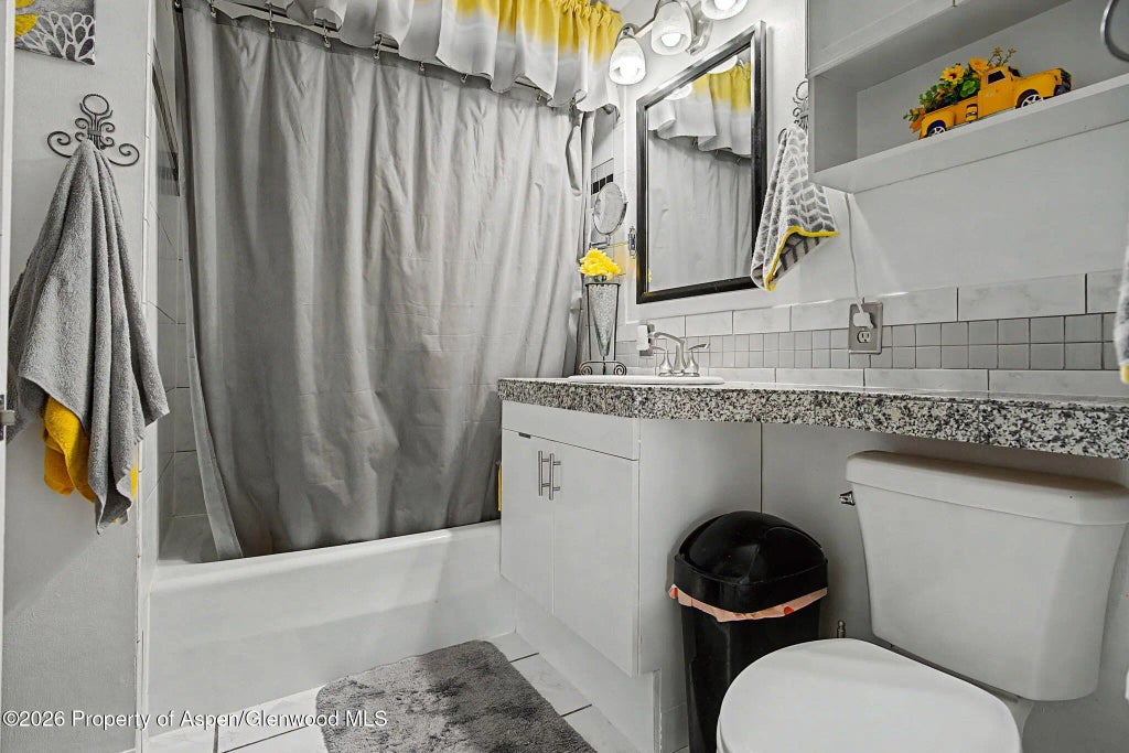 18 of 41 - 825 Cleveland Street, Meeker, CO