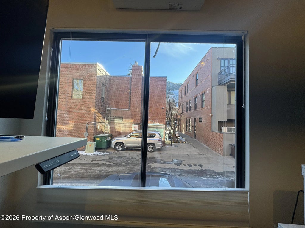 6 of 8 - 533 E Hopkins Avenue 102, Aspen, CO