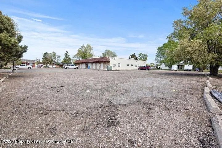 4 of 19 - 261 Commerce Street, Craig, CO