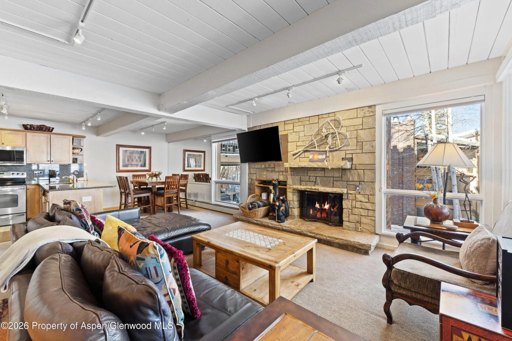 8 of 53 - 855 Carriage Way Slope 102, Snowmass Village, CO