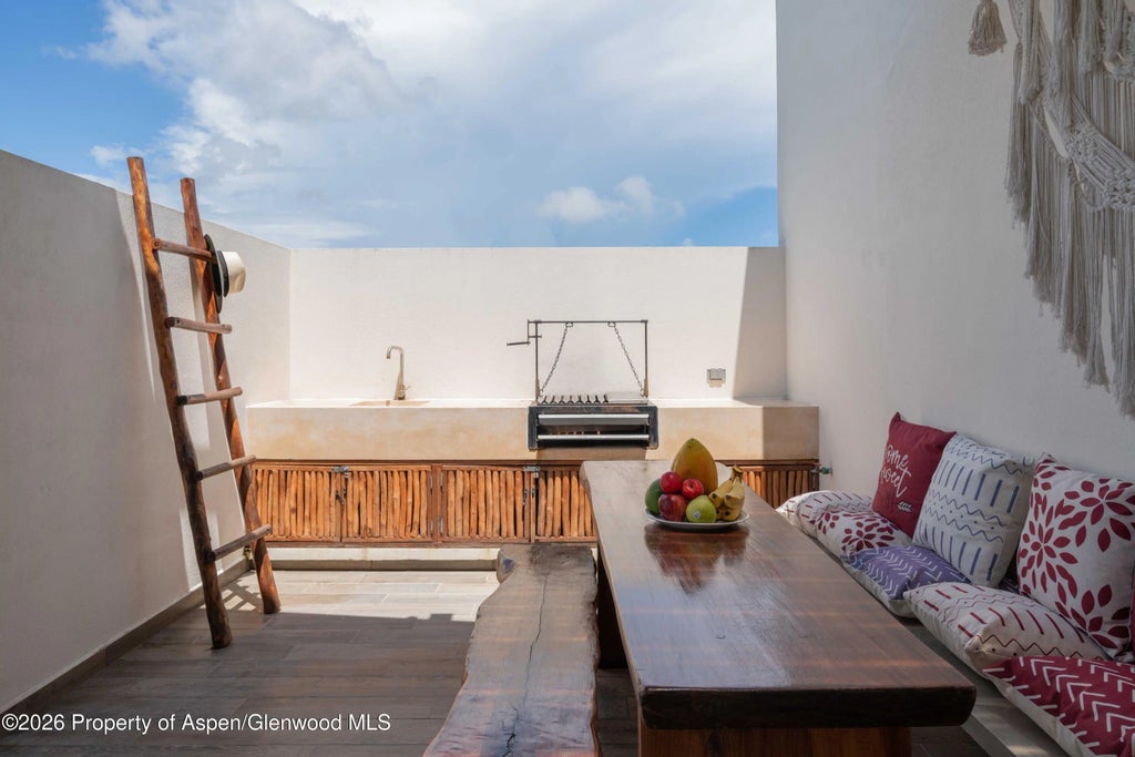 18 of 50 - 0002 C. 3 Sur Ph3, Tulum, QR