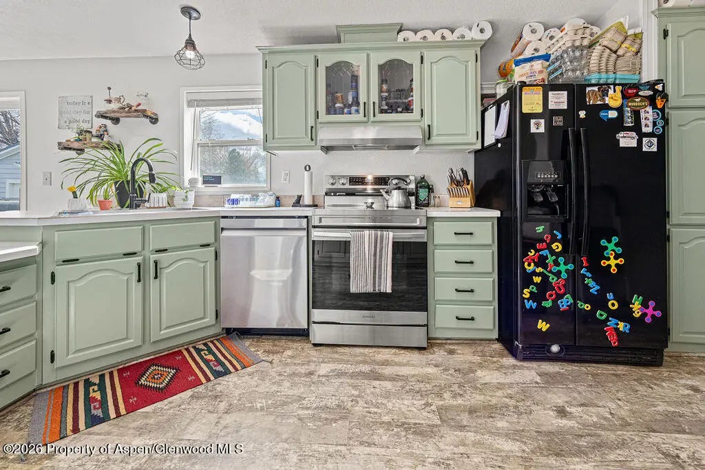 15 of 45 - 952 E 11th Street, Craig, CO