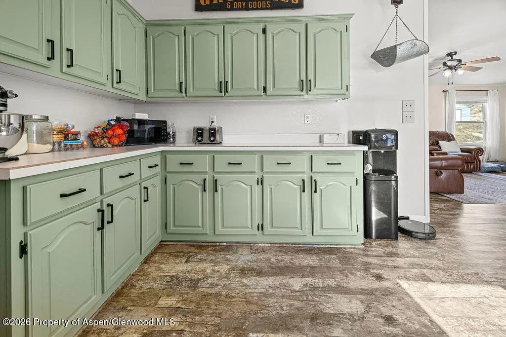 17 of 45 - 952 E 11th Street, Craig, CO