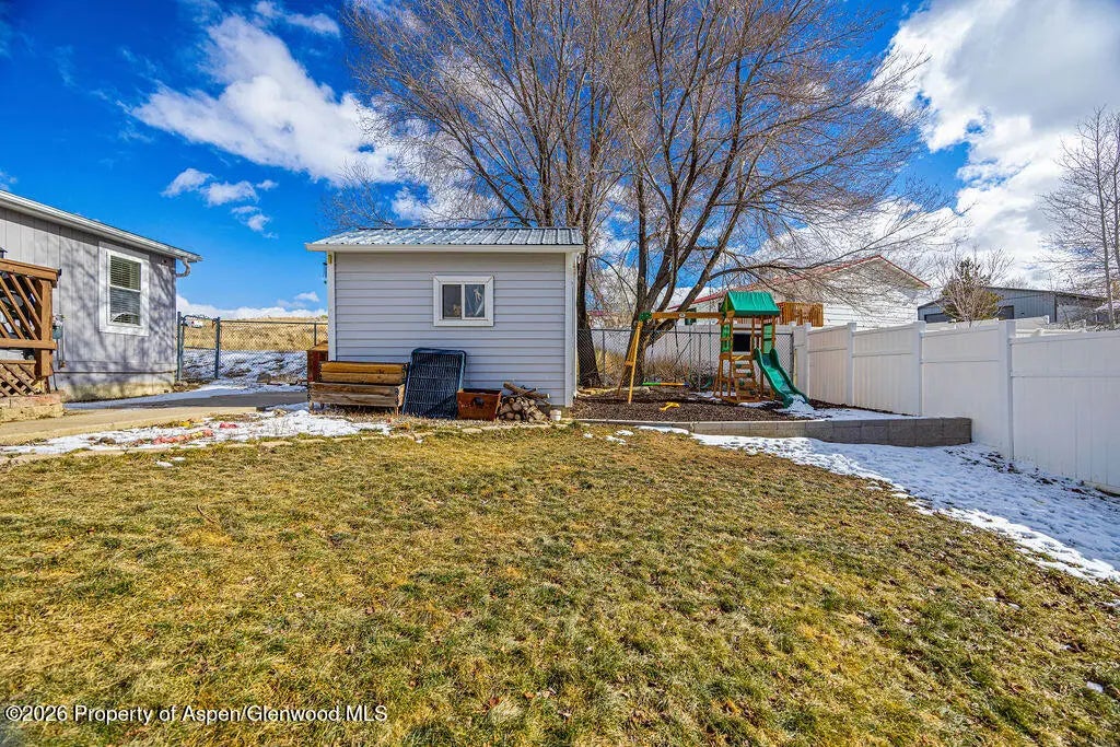 33 of 45 - 952 E 11th Street, Craig, CO