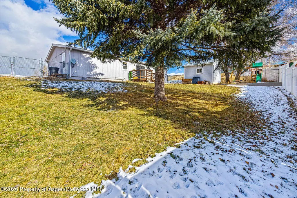 36 of 45 - 952 E 11th Street, Craig, CO